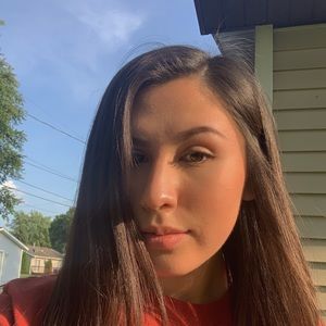 Meet your Posher, Jocelyn